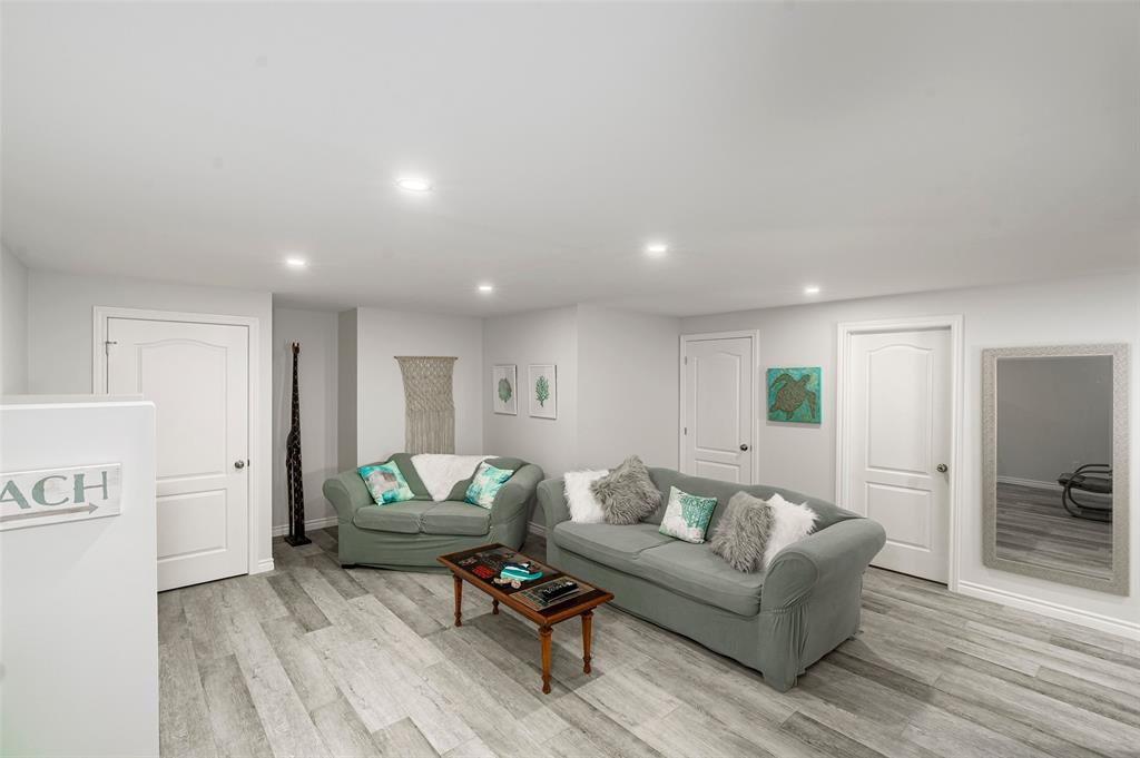 6782 EAST PARKWAY Drive, Lambton Shores, Ontario, Canada