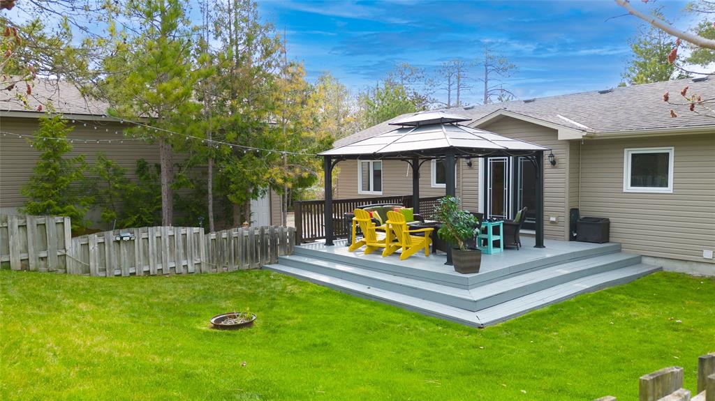 6782 EAST PARKWAY Drive, Lambton Shores, Ontario, Canada