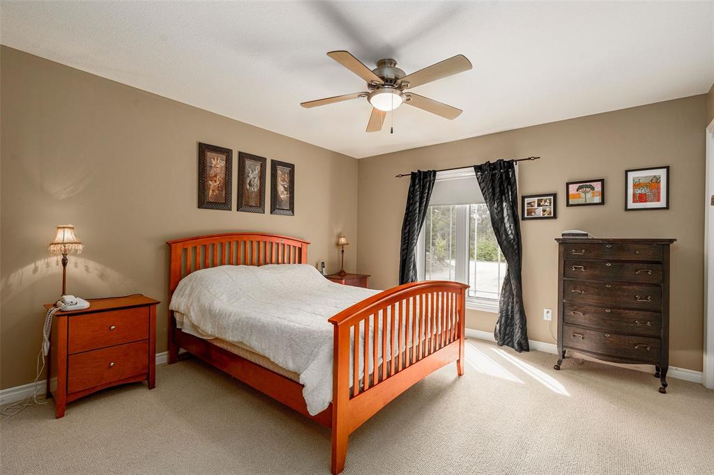 6782 EAST PARKWAY Drive, Lambton Shores, Ontario, Canada