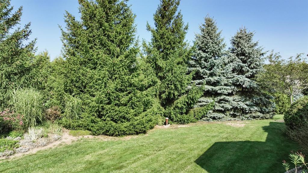 4335 BLUEPOINT Drive, Plympton-Wyoming, Ontario, Canada