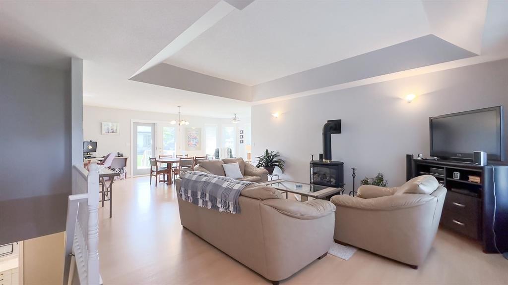 4335 BLUEPOINT Drive, Plympton-Wyoming, Ontario, Canada