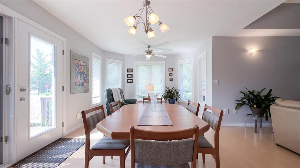 4335 BLUEPOINT Drive, Plympton-Wyoming, Ontario, Canada