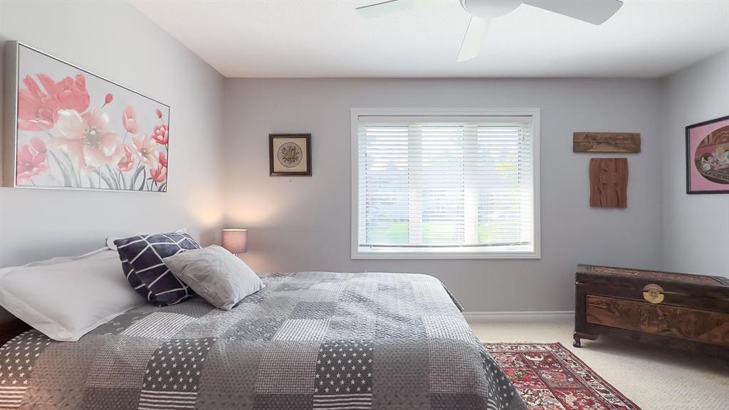 4335 BLUEPOINT Drive, Plympton-Wyoming, Ontario, Canada