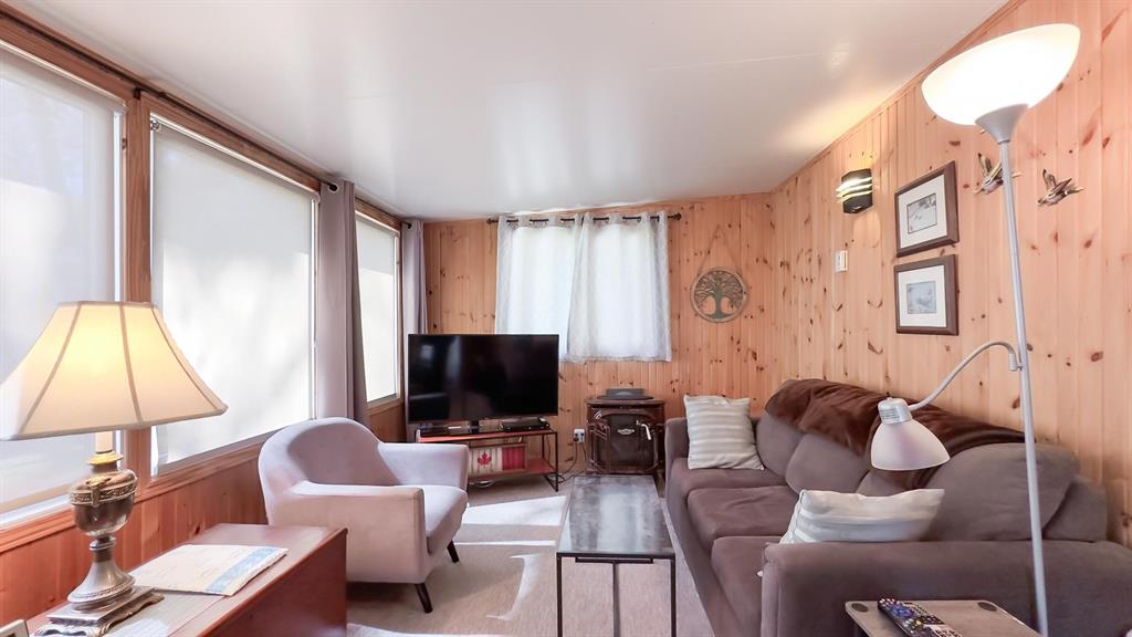 9910 NORTHVILLE Crescent Unit# A-52, Lambton Shores, Ontario, Canada