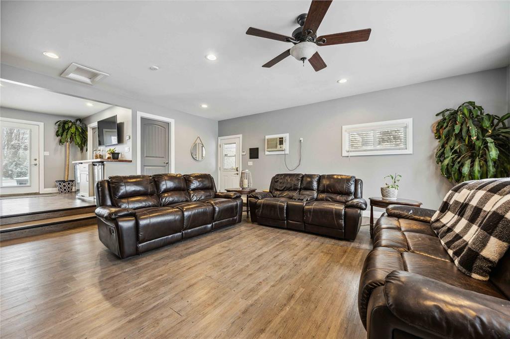 8366 TOWNSEND Line, Lambton Shores, Ontario, Canada