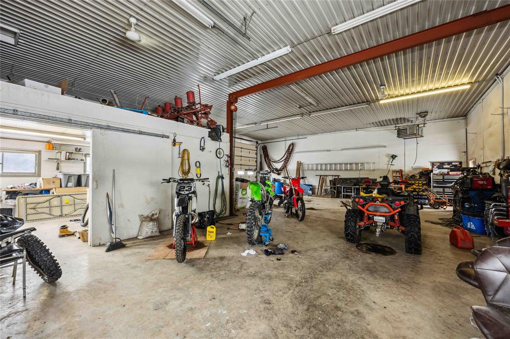 8366 TOWNSEND Line, Lambton Shores, Ontario, Canada