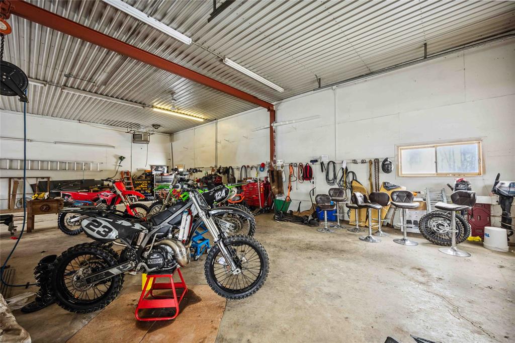 8366 TOWNSEND Line, Lambton Shores, Ontario, Canada