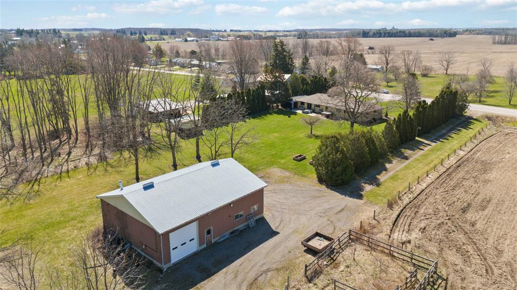 8366 TOWNSEND Line, Lambton Shores, Ontario, Canada