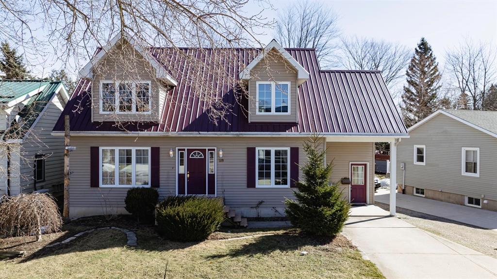 28 SAUBLE RIVER Road, Grand Bend, Ontario, Canada photo 1