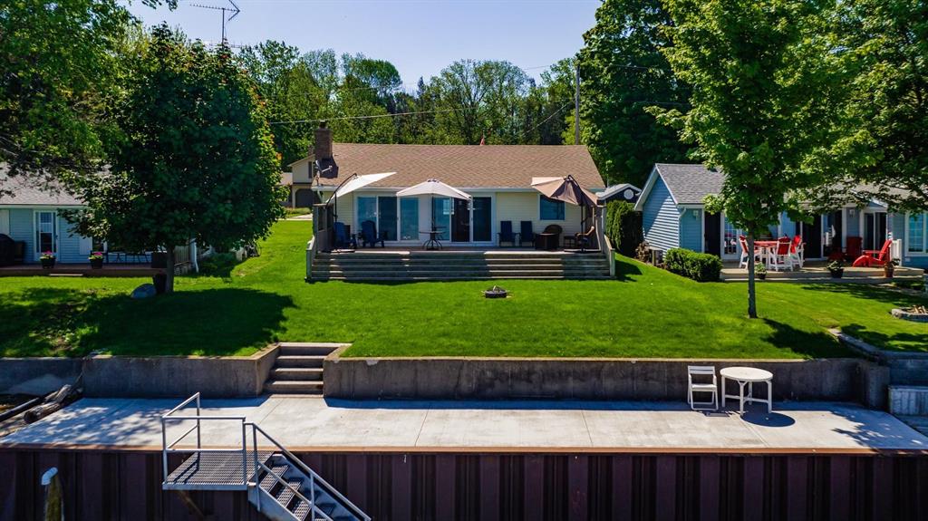 5332 Broadview Avenue, Lambton Shores Ontario, Canada