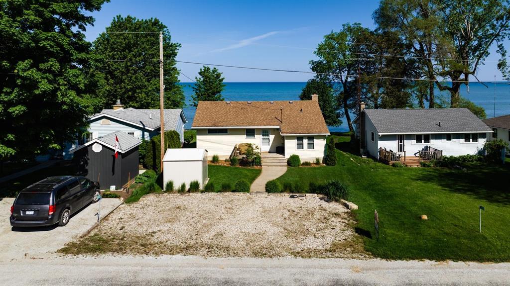 5332 BROADVIEW Avenue, Lambton Shores, Ontario, Canada