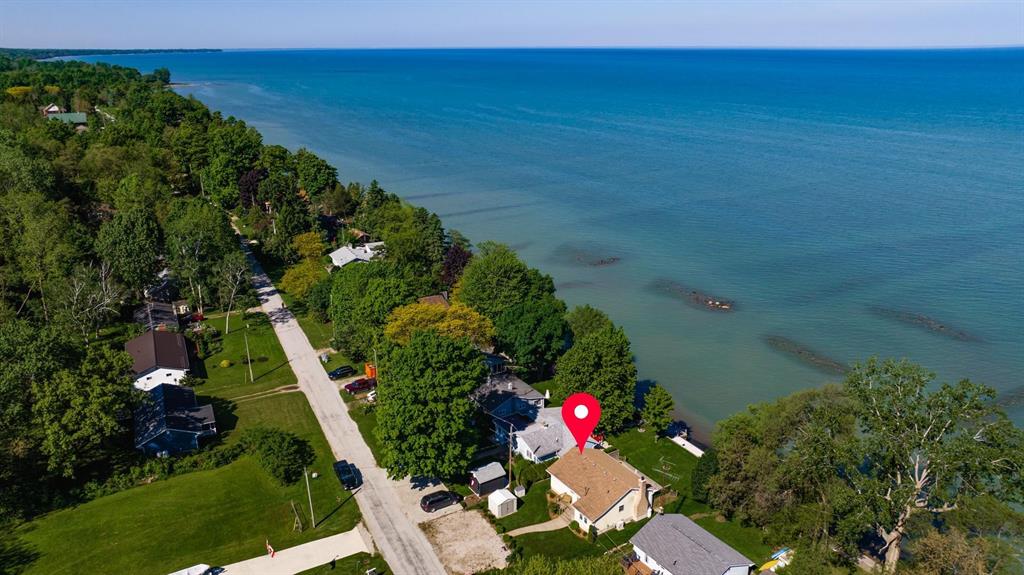 5332 BROADVIEW Avenue, Lambton Shores, Ontario, Canada