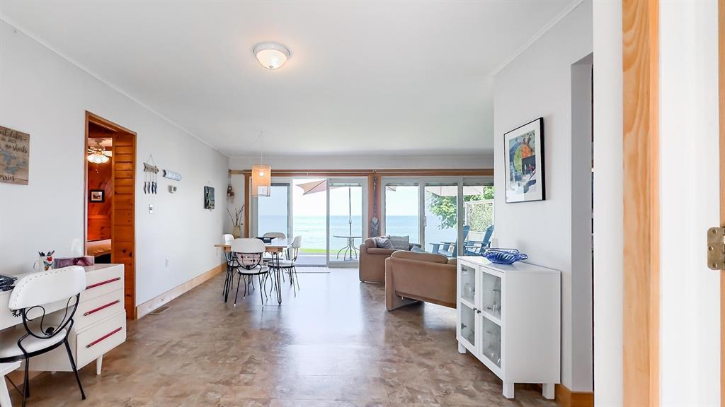 5332 BROADVIEW Avenue, Lambton Shores, Ontario, Canada