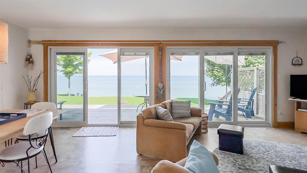 5332 BROADVIEW Avenue, Lambton Shores, Ontario, Canada