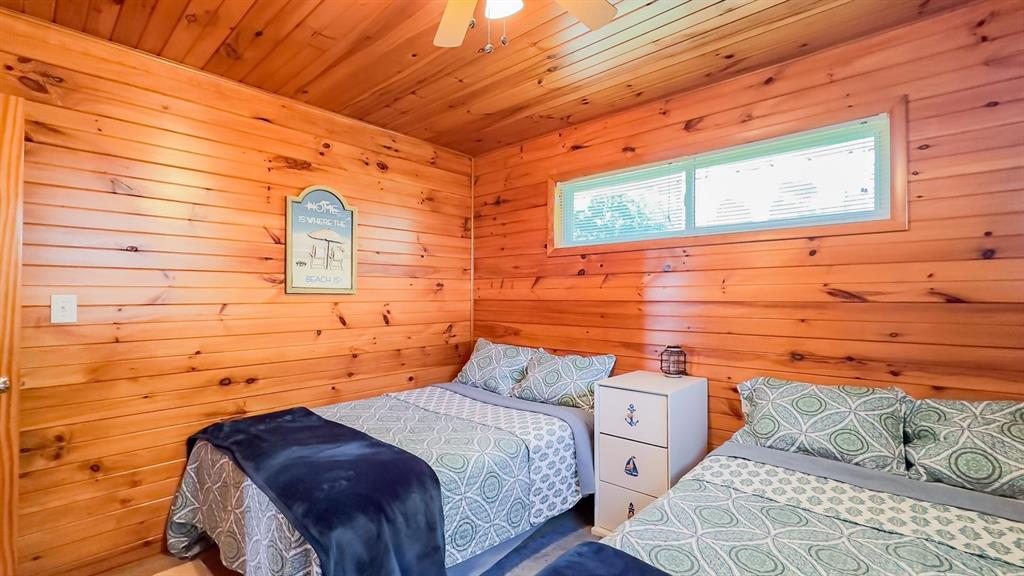 5332 BROADVIEW Avenue, Lambton Shores, Ontario, Canada