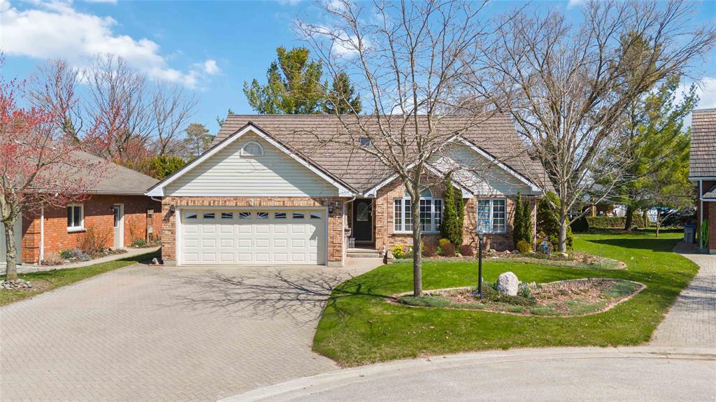 35 FRANCES Drive, Lambton Shores, Ontario, Canada