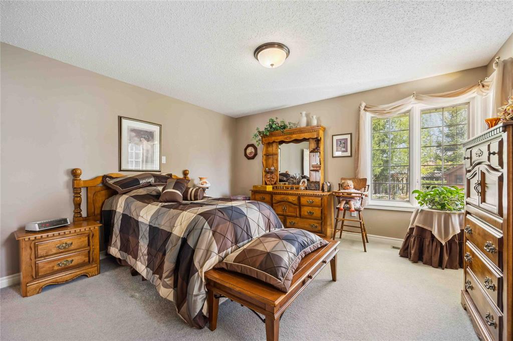 35 FRANCES Drive, Lambton Shores, Ontario, Canada