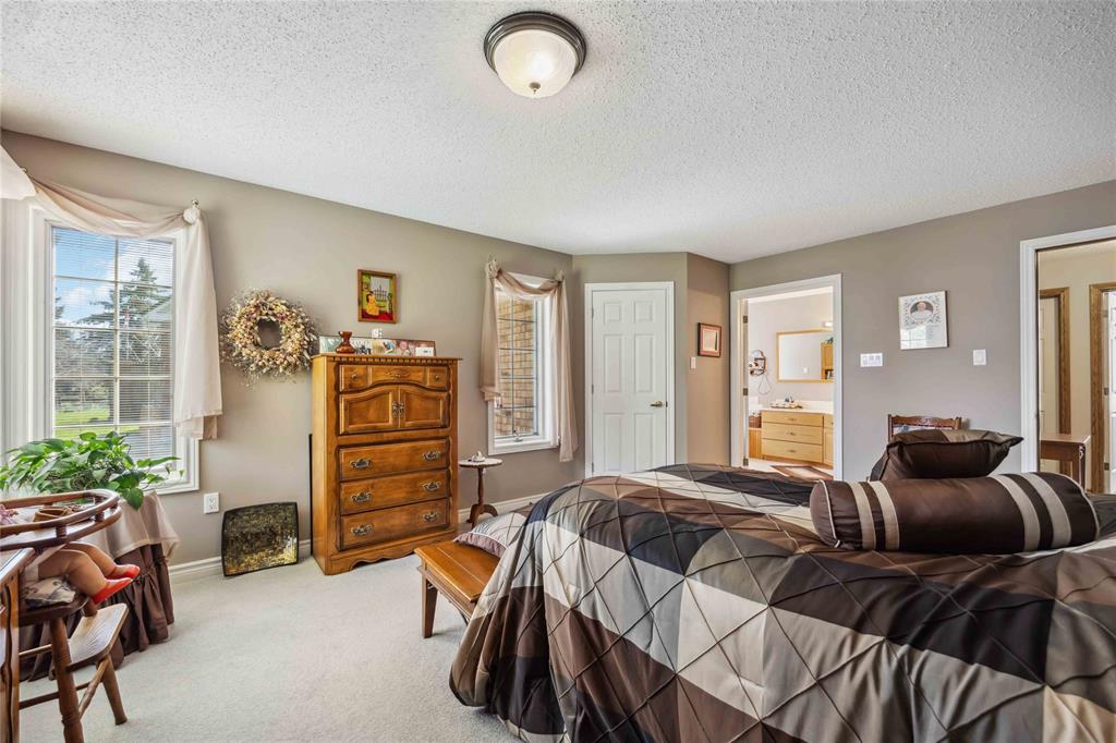 35 FRANCES Drive, Lambton Shores, Ontario, Canada