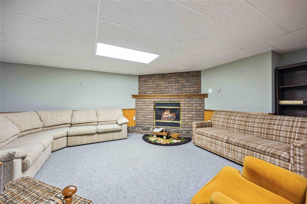 35 FRANCES Drive, Lambton Shores, Ontario, Canada