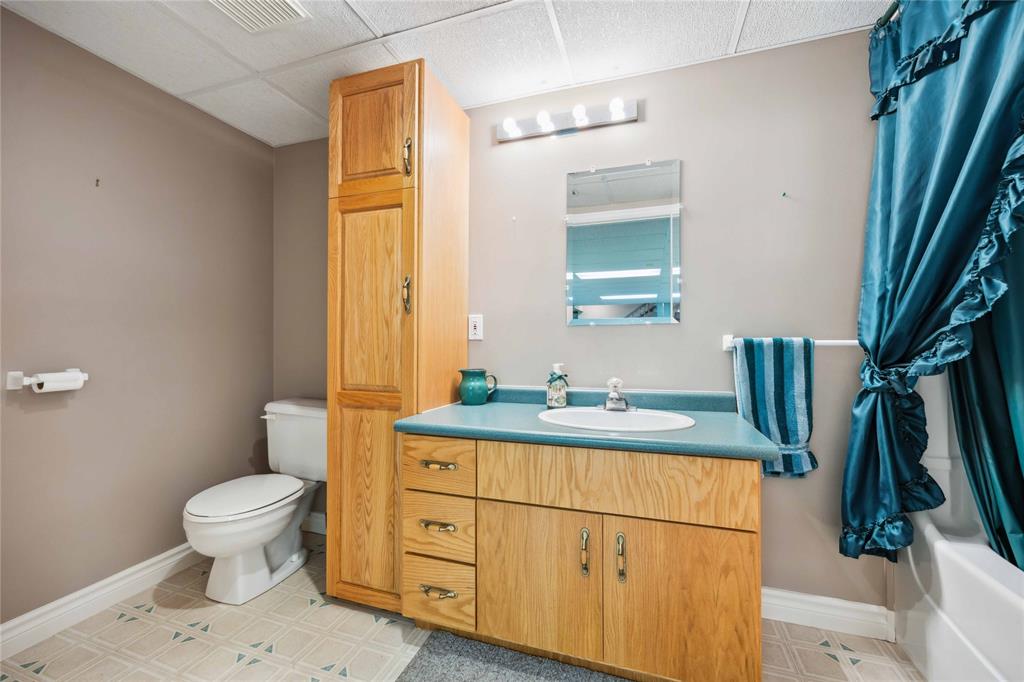 35 FRANCES Drive, Lambton Shores, Ontario, Canada