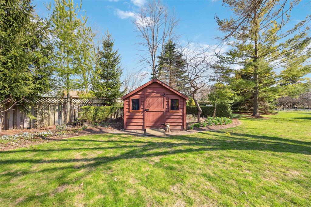 35 FRANCES Drive, Lambton Shores, Ontario, Canada