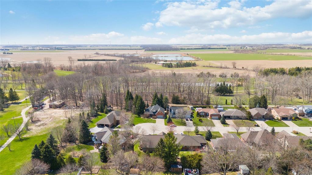35 FRANCES Drive, Lambton Shores, Ontario, Canada