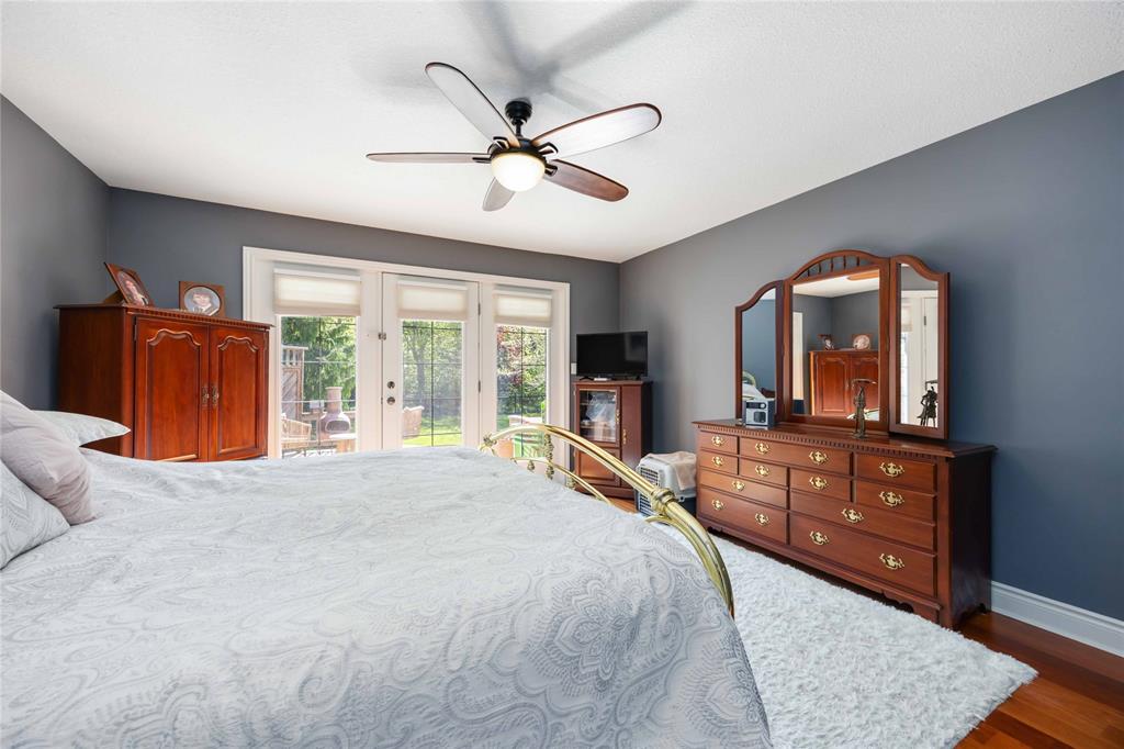6742 OLD MILL Road, Plympton-Wyoming, Ontario, Canada