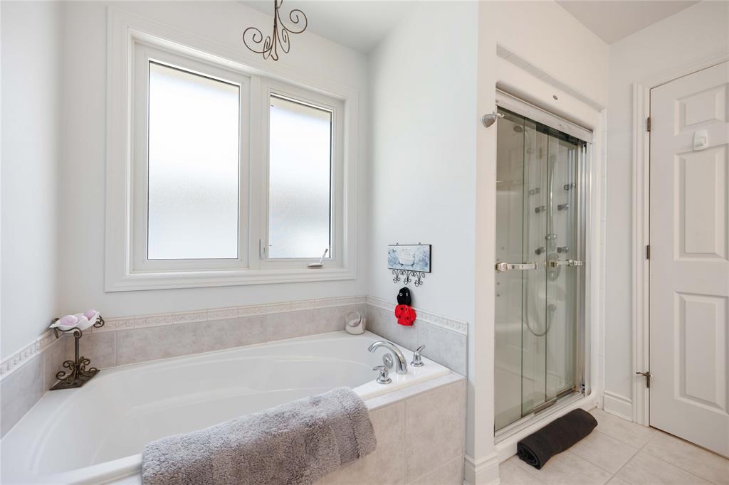 6742 OLD MILL Road, Plympton-Wyoming, Ontario, Canada