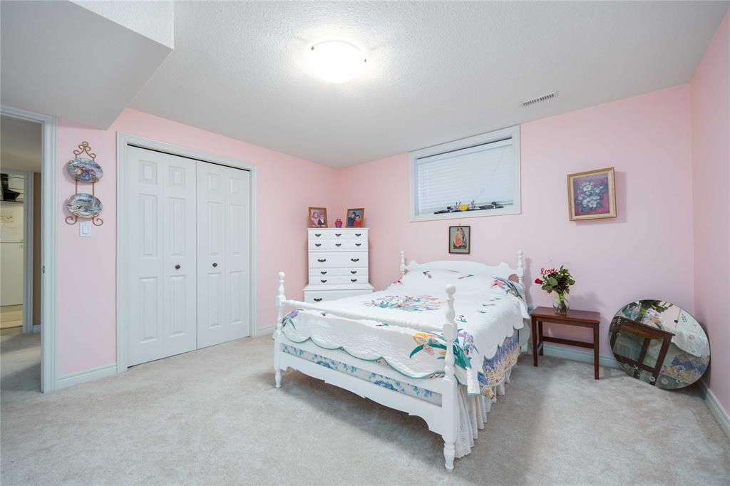 6742 OLD MILL Road, Plympton-Wyoming, Ontario, Canada