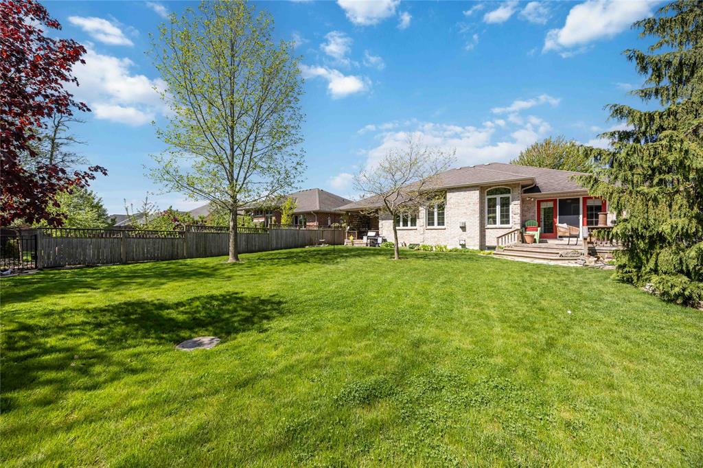 6742 OLD MILL Road, Plympton-Wyoming, Ontario, Canada