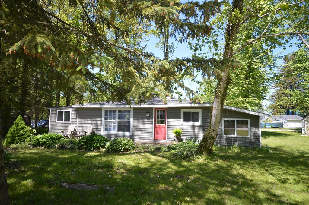 6208 LONDON Road, Lambton Shores, Ontario, Canada photo 1