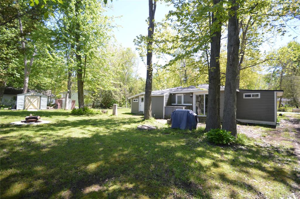 6208 LONDON Road, Lambton Shores, Ontario, Canada