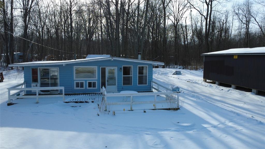 9924 LAKE Road, Lambton Shores, Ontario, Canada photo 2