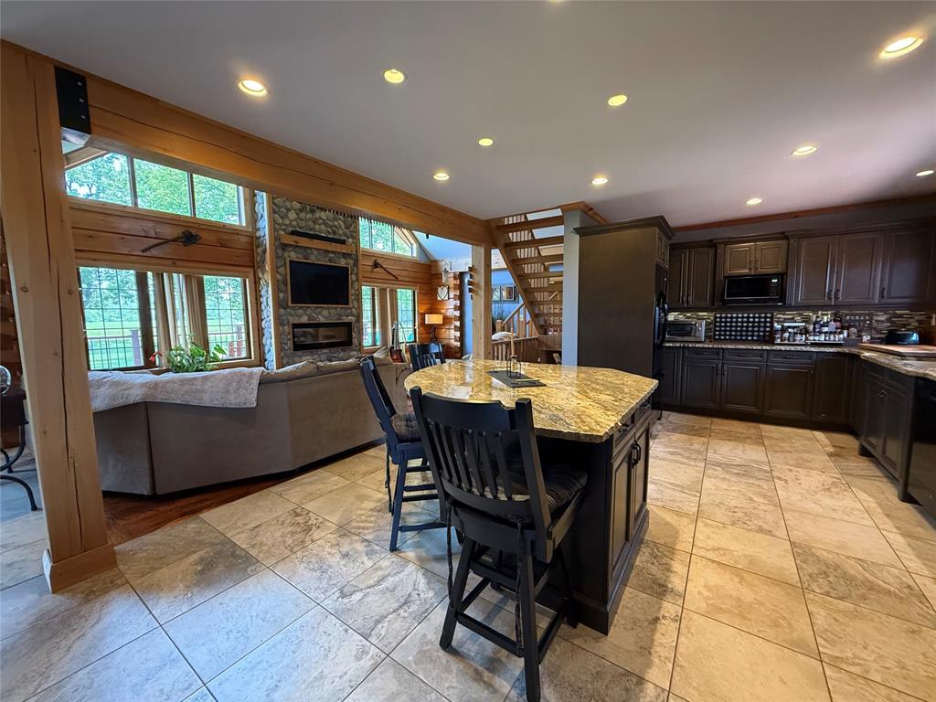 8529 Kinnaird Road photo 3