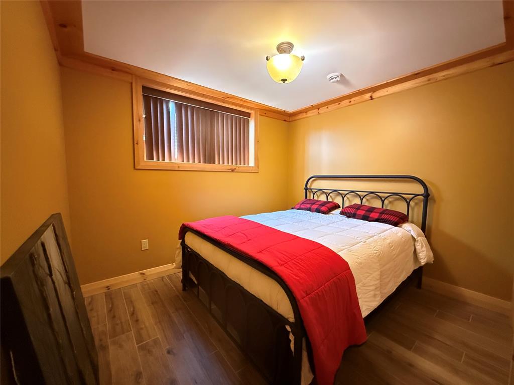 8529 Kinnaird Road photo 21