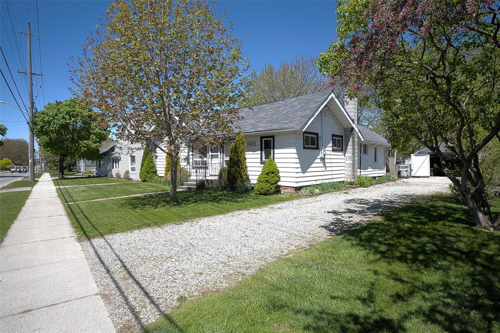 6238 TOWNSEND Line, Lambton Shores, Ontario, Canada photo 4