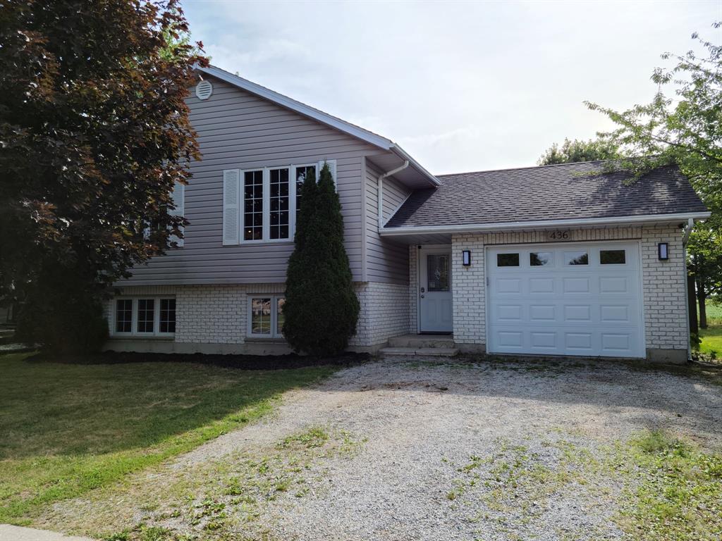 436 FOURTH Street, Petrolia Ontario, Canada