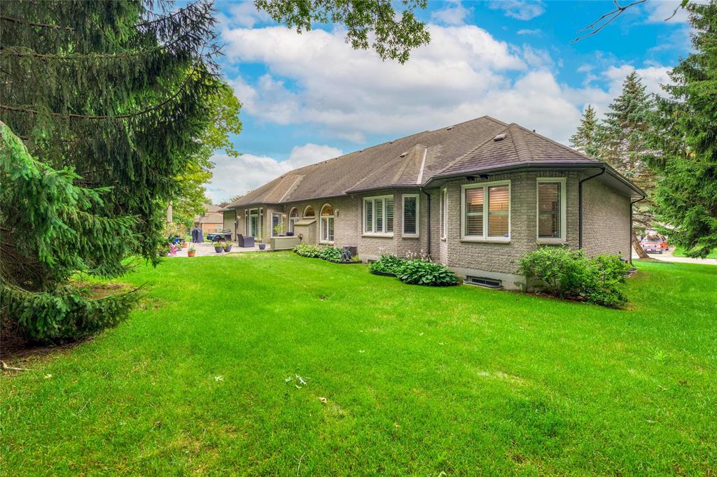 1820 WESPENCER Gate, Sarnia, Ontario, Canada
