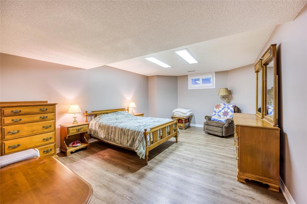 1820 WESPENCER Gate, Sarnia, Ontario, Canada