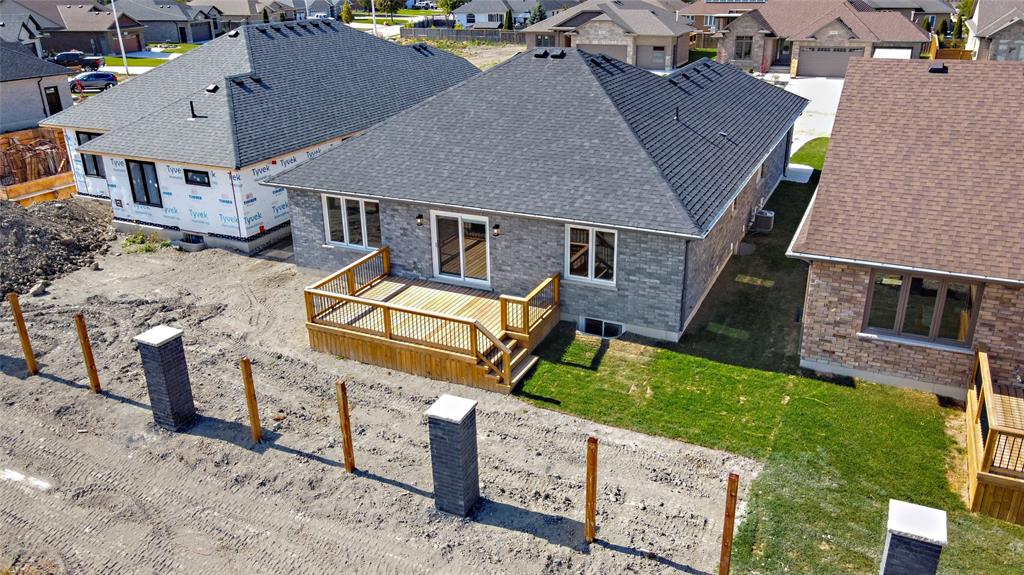 101 KAMAL Drive, Sarnia, Ontario, Canada