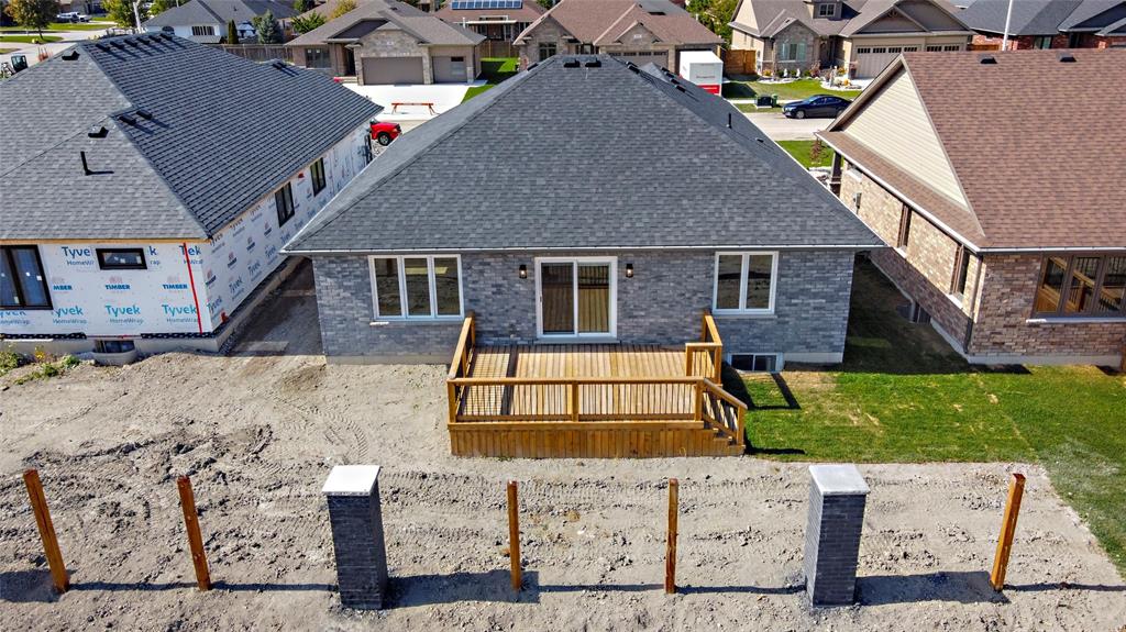 101 KAMAL Drive, Sarnia, Ontario, Canada