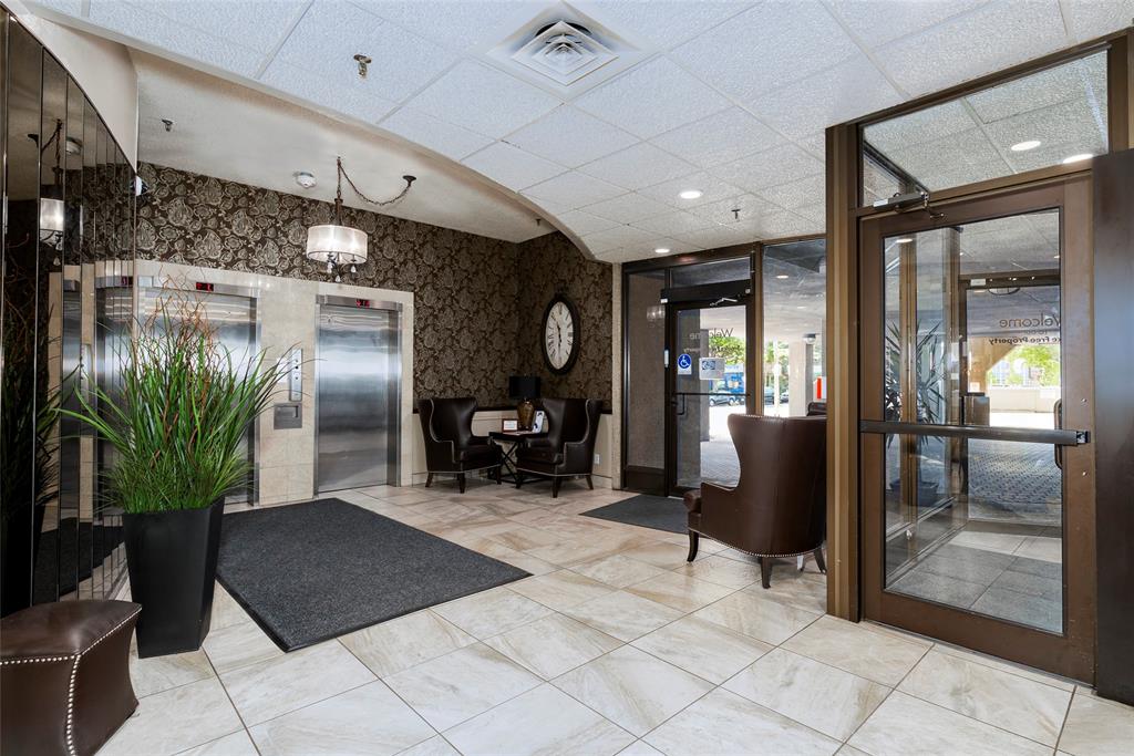 155 FRONT Street North Unit# 205, Sarnia, Ontario, Canada