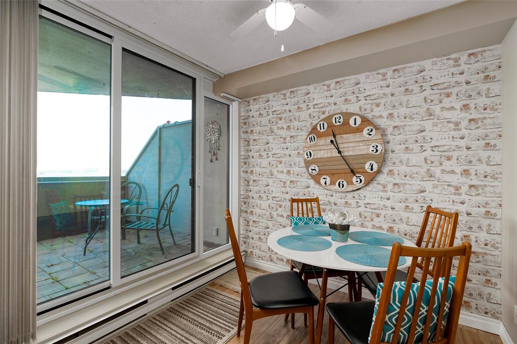 155 FRONT Street North Unit# 205, Sarnia, Ontario, Canada