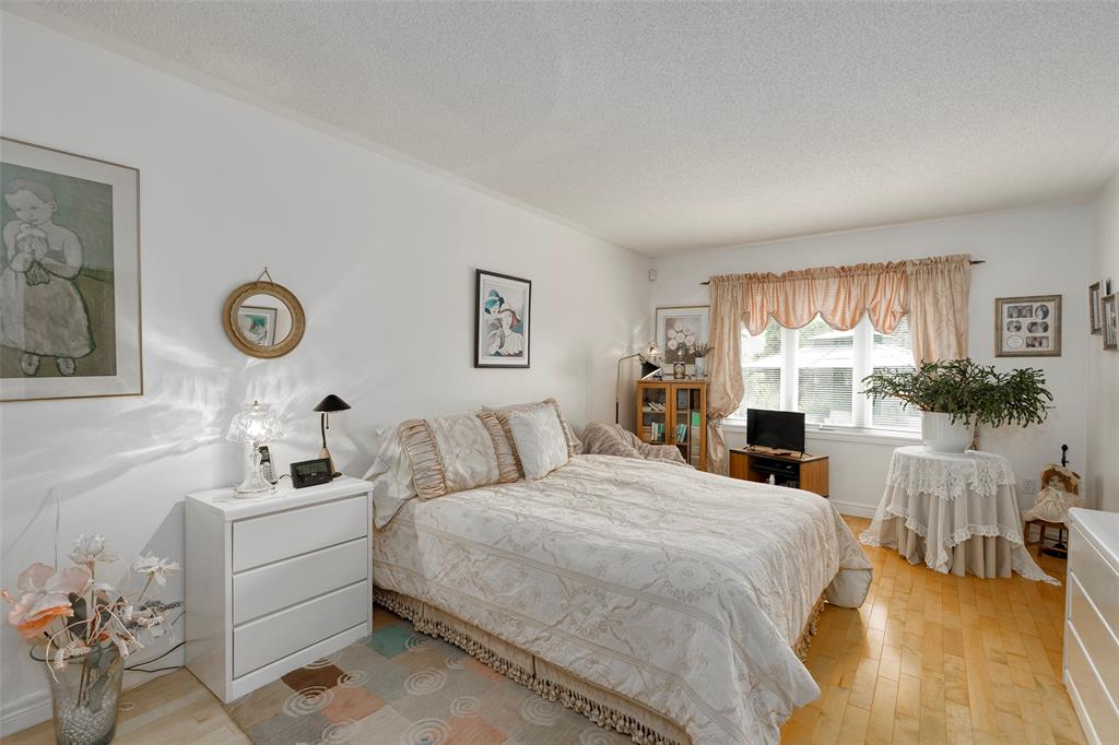 125 PAUL SLOGGETT Drive, Sarnia, Ontario, Canada