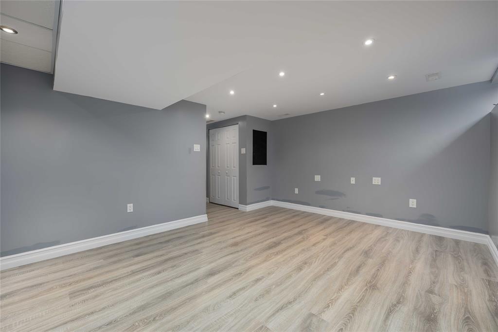 589 CARDIFF Drive, Sarnia, Ontario, Canada photo 16