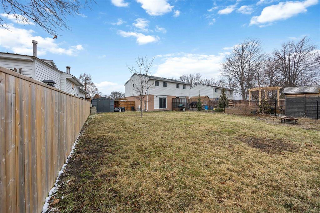 589 CARDIFF Drive, Sarnia, Ontario, Canada photo 27