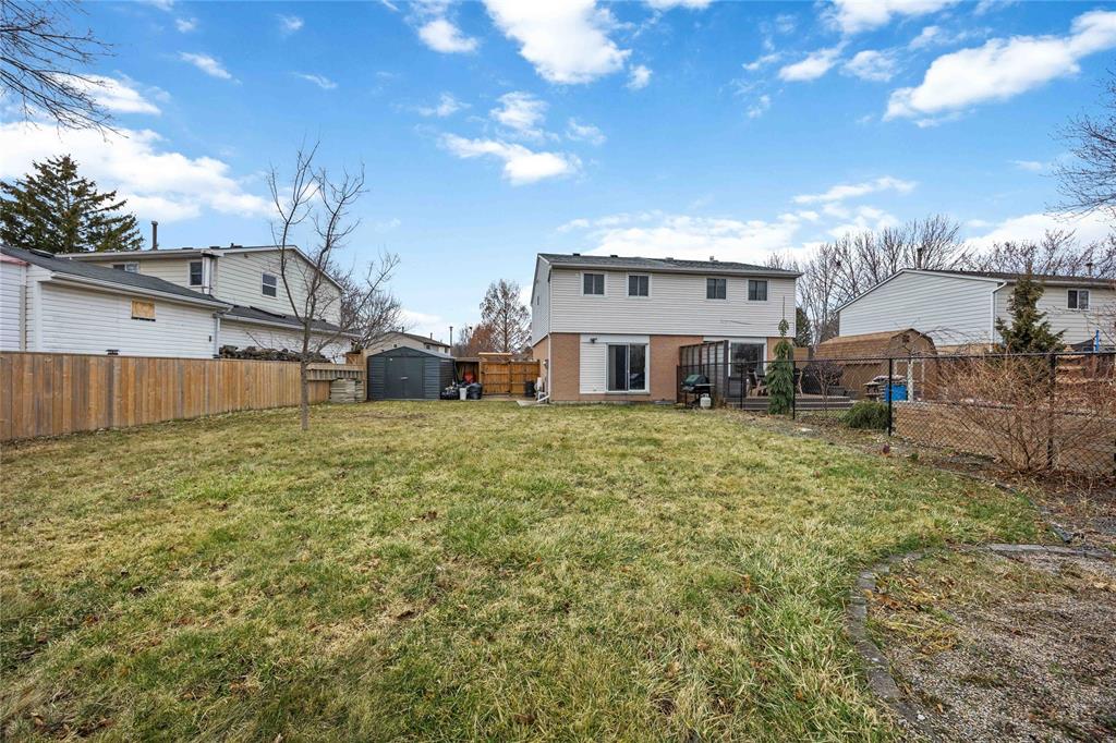 589 CARDIFF Drive, Sarnia, Ontario, Canada photo 28