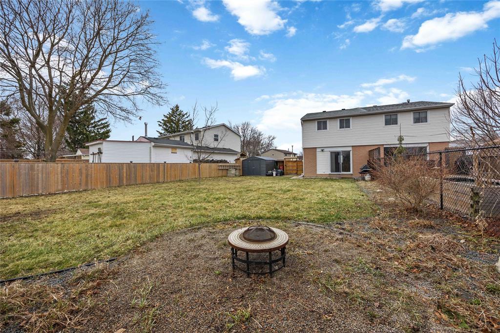 589 CARDIFF Drive, Sarnia, Ontario, Canada photo 31