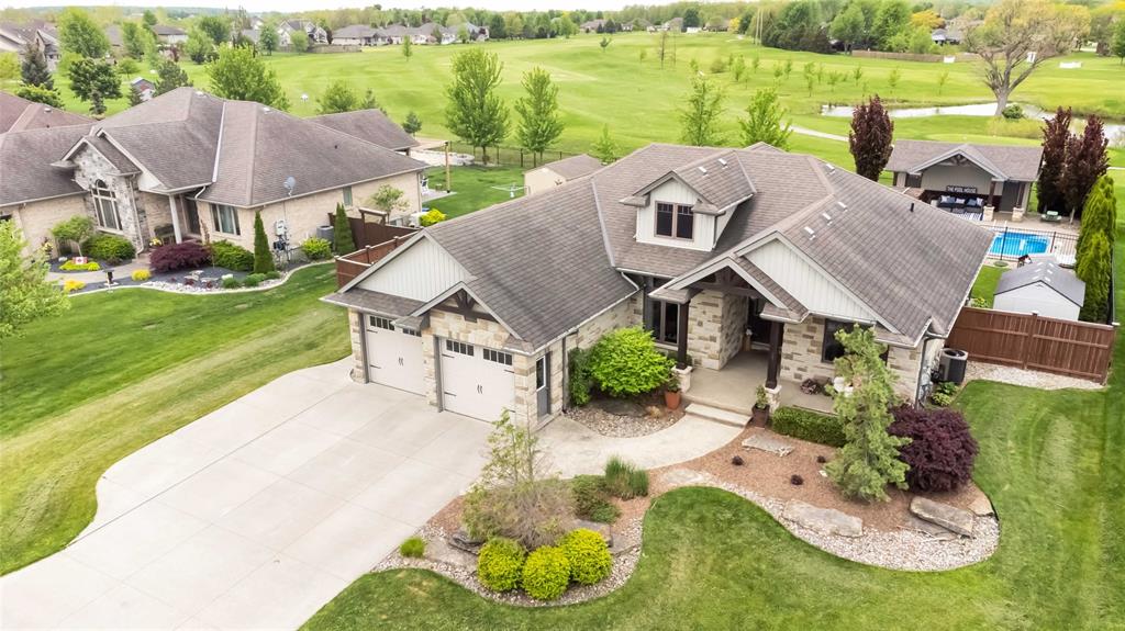 481 FIRST Avenue, Petrolia, Ontario, Canada photo 2