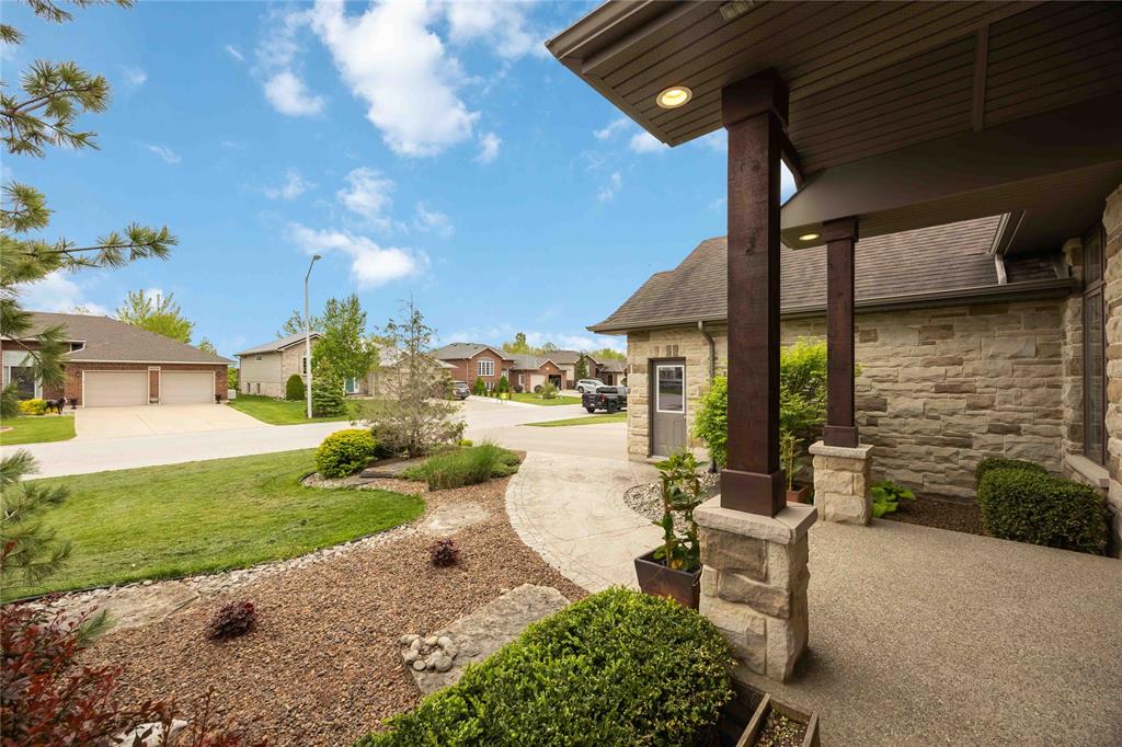 481 FIRST Avenue, Petrolia, Ontario, Canada photo 5